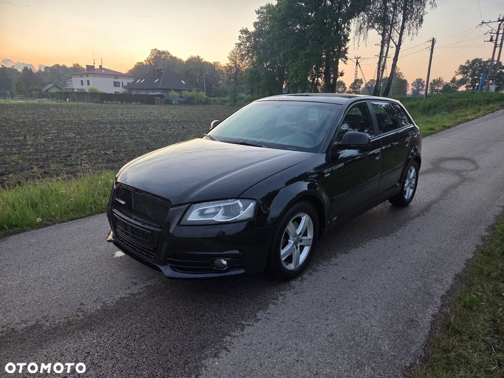 Audi A3 Sportback - 1
