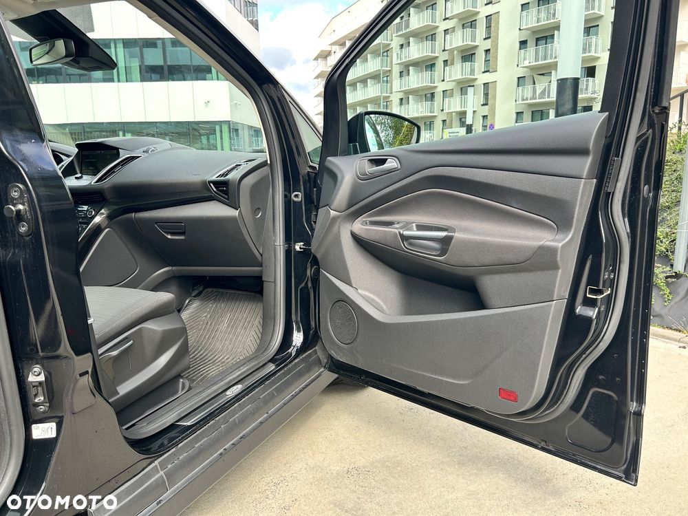 Ford Grand C-MAX - 19