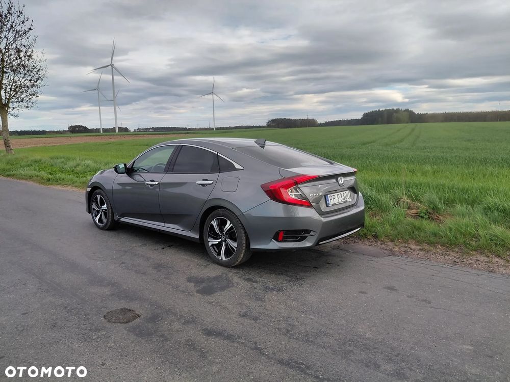 Honda Civic 1.5 i-VTEC Turbo Elegance - 2