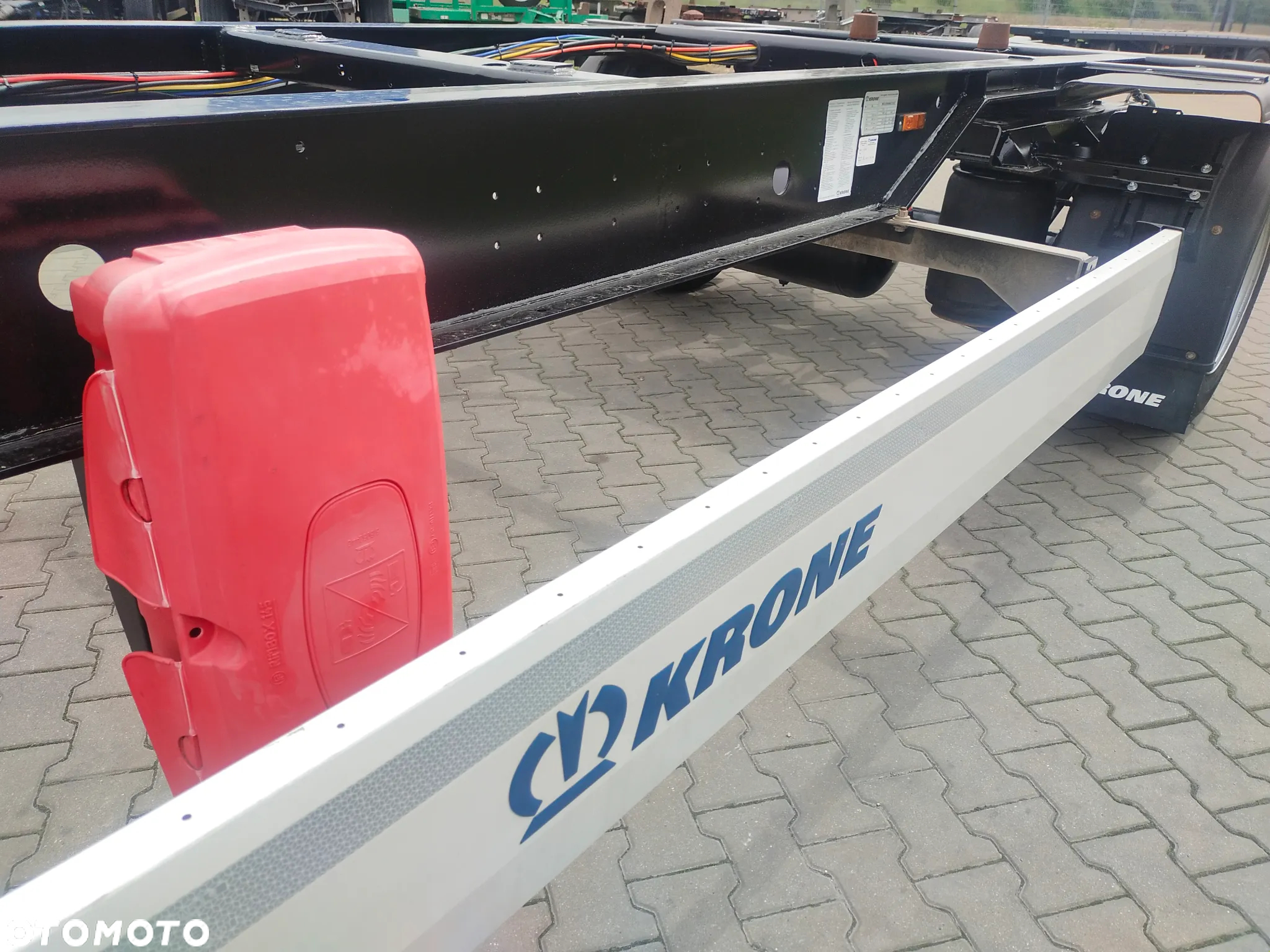 Krone Przyczepa BDF Krone Jumbo Mega koła 19.5 cala idealny stan - 9