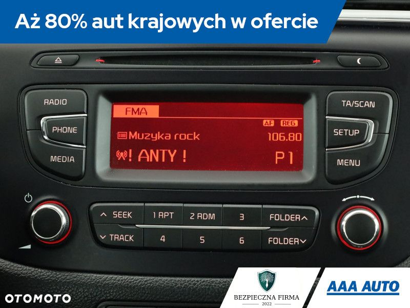 Kia Ceed - 10
