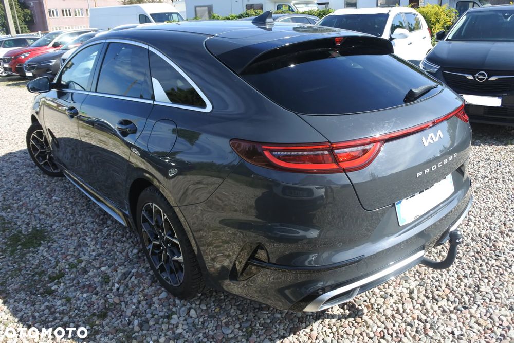 Kia ProCeed 1.5 T-GDI DCT7 OPF GT LINE - 3