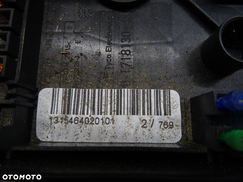 VW GOLF VI 08-16 1.2TSI SKRZYNKA BEZPIECZNIKÓW 1K0937125D - 3