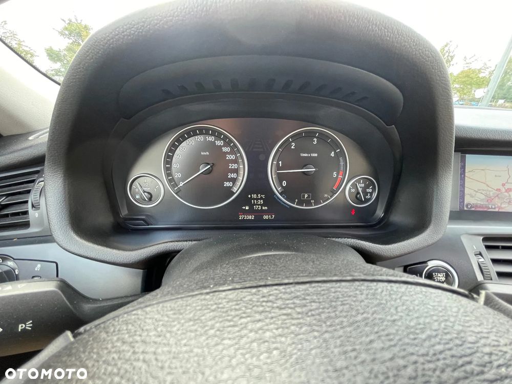 BMW X3 xDrive30d Advantage - 28