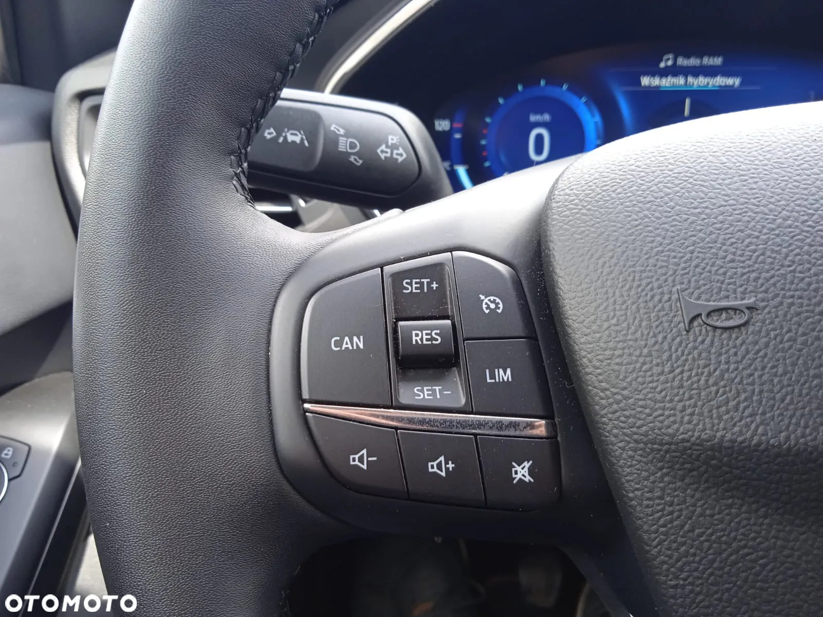 Ford Focus 1.0 EcoBoost Titanium X - 15