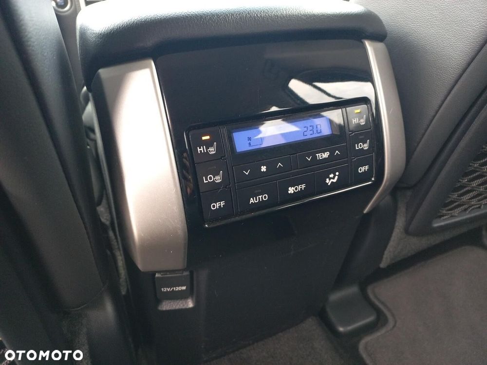 Toyota Land Cruiser LC 2.8 D-4D Invincible - 11