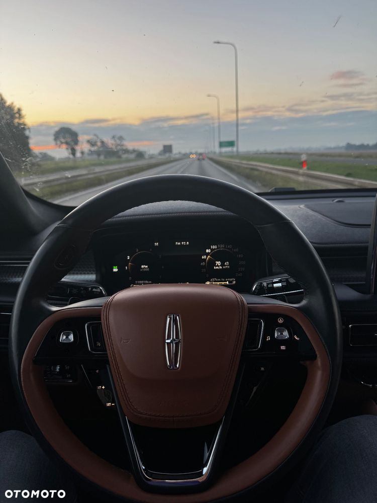Lincoln Aviator - 13
