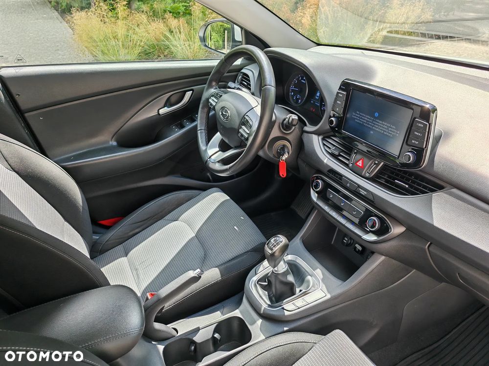 Hyundai i30 1.5 DPI Modern - 15
