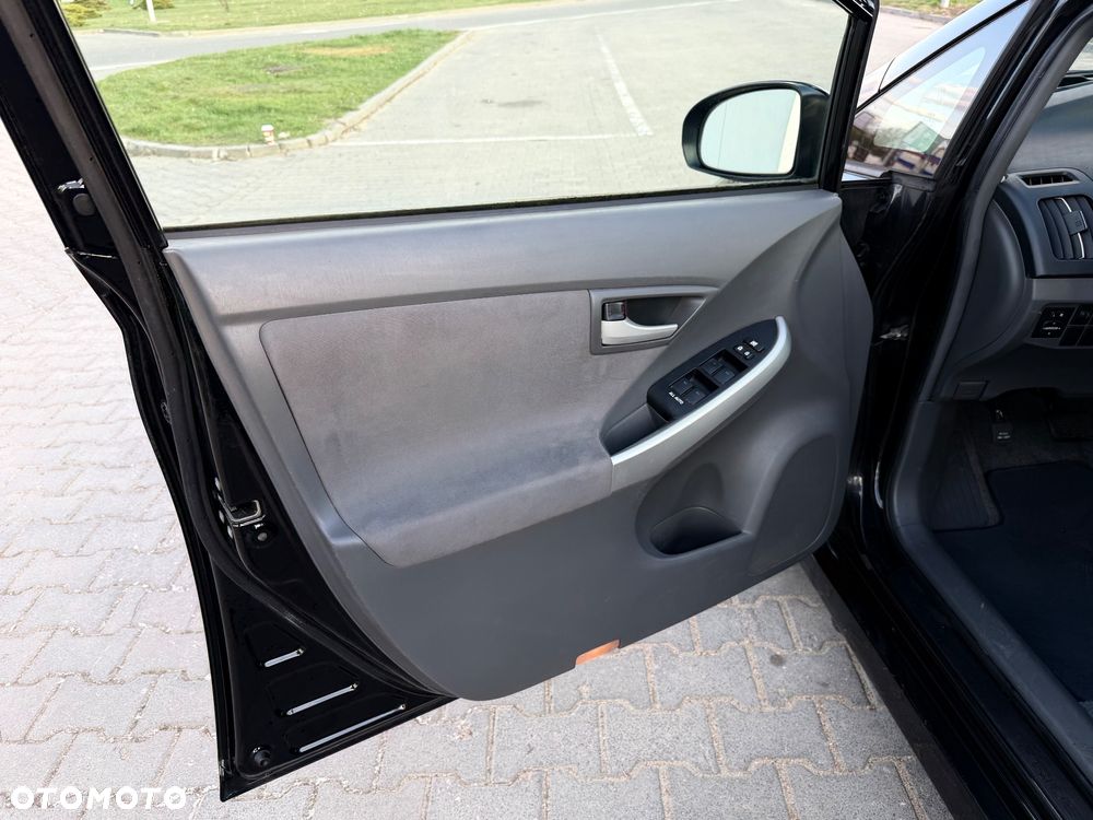 Toyota Prius 1.8 HSD Active - 10