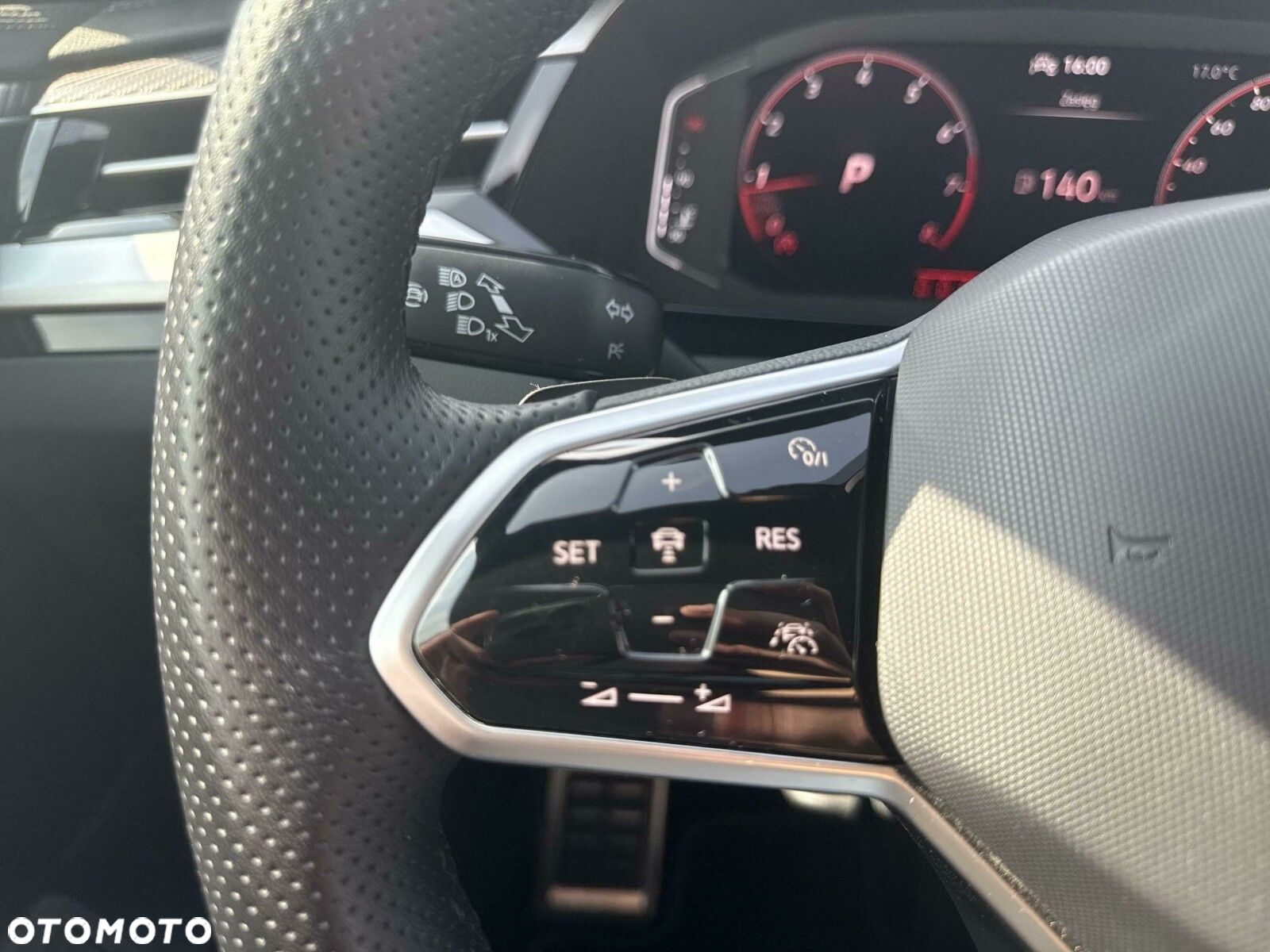 Volkswagen Arteon 2.0 TSI R-Line DSG - 20