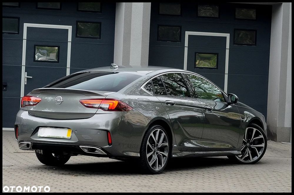 Opel Insignia 2.0 BiTurbo 4x4 GSI - 16