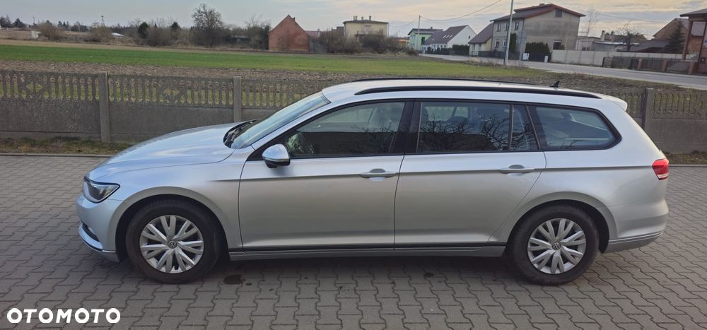 Volkswagen Passat - 5