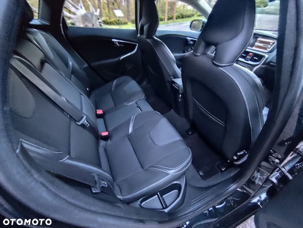 Volvo V40 D2 - 21
