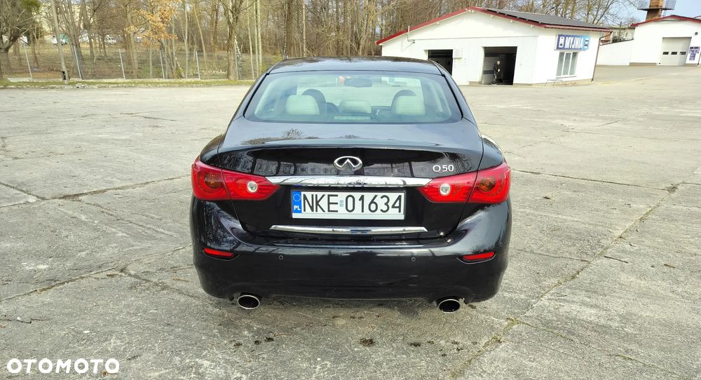 Infiniti Q50 2.0t Sport Sound Studio by Bose - 7