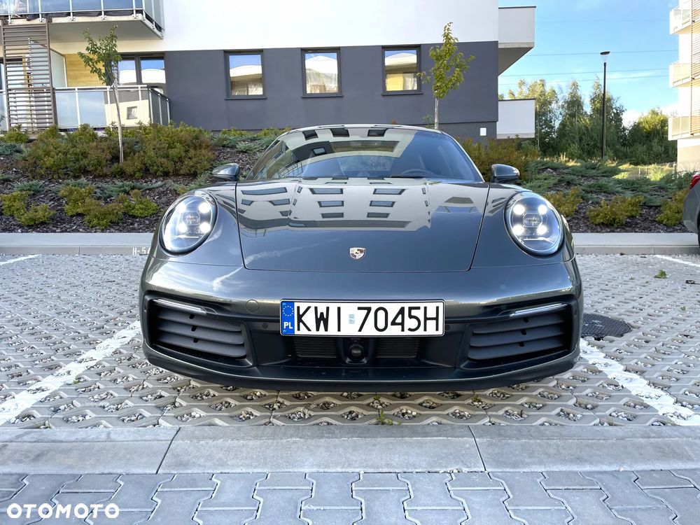 Porsche 911 Carrera - 3