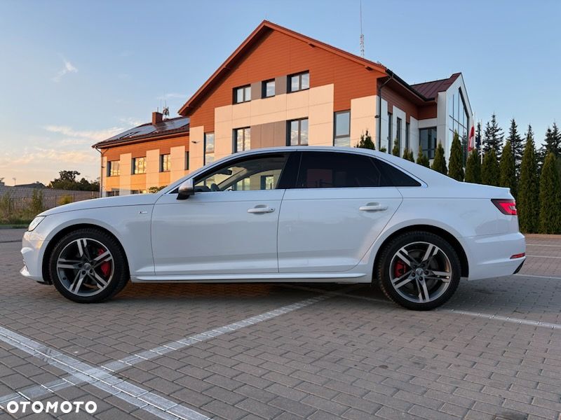 Audi A4 Limousine - 4