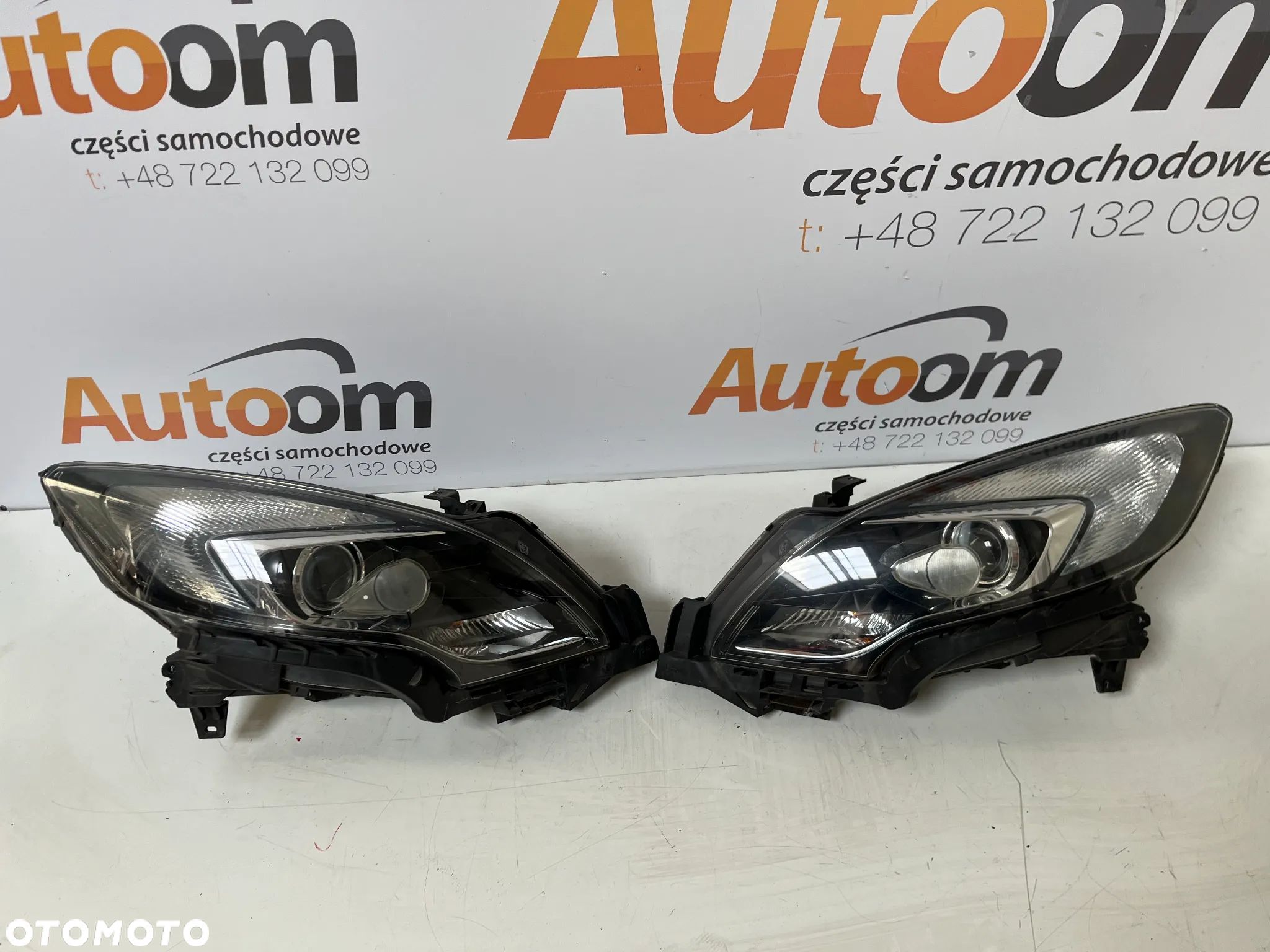Lampa przód LEWA/PRAWA Opel Zafira C ANGLIK 39009023,39009024 - 1