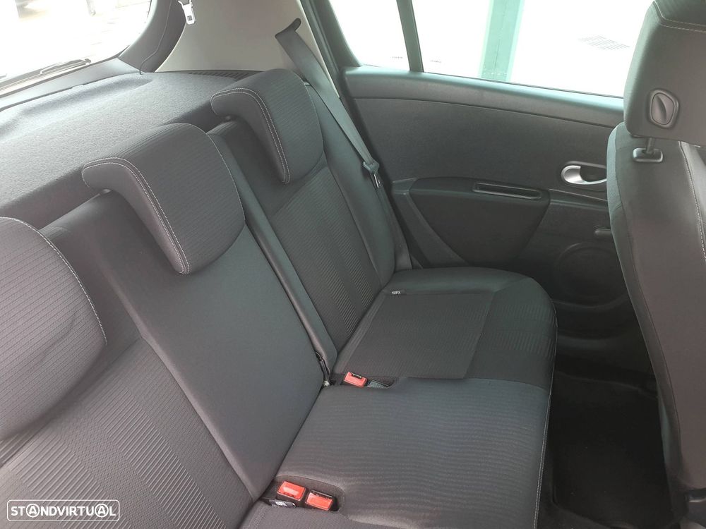 Renault Clio 1.5 dCi Dynamique S - 33