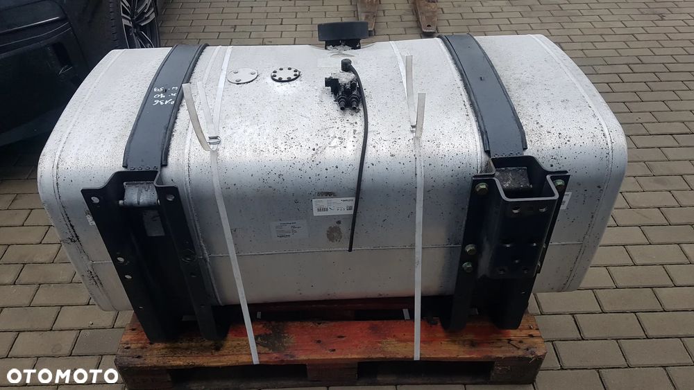 ZBIORNIK PALIWA KOMPLETNY MAN TGX TGS EURO 6 MEGA LOW DECK 135X70X59 ST - 3