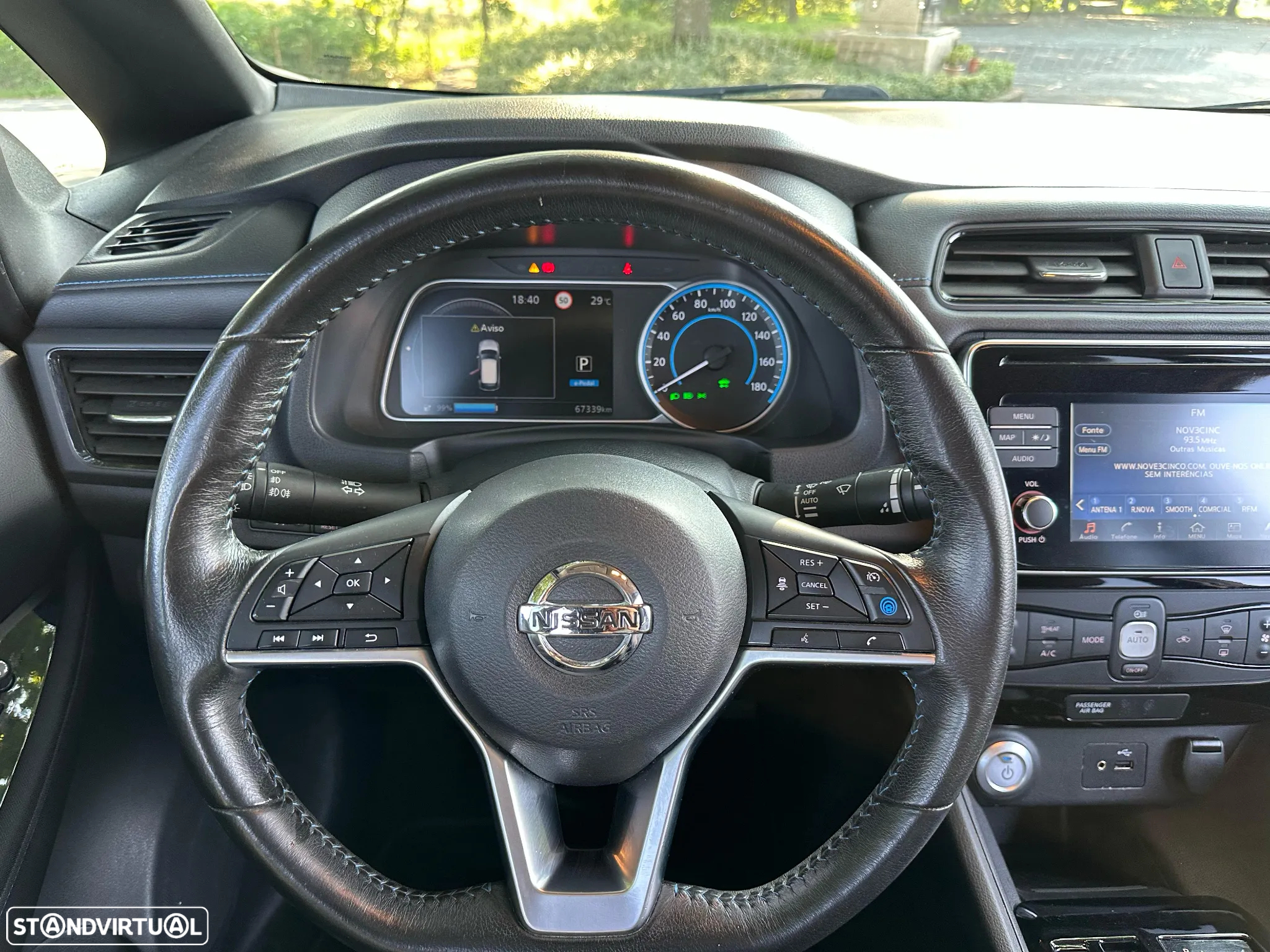 Nissan Leaf Tekna Two Tone+ProPilot Park - 29