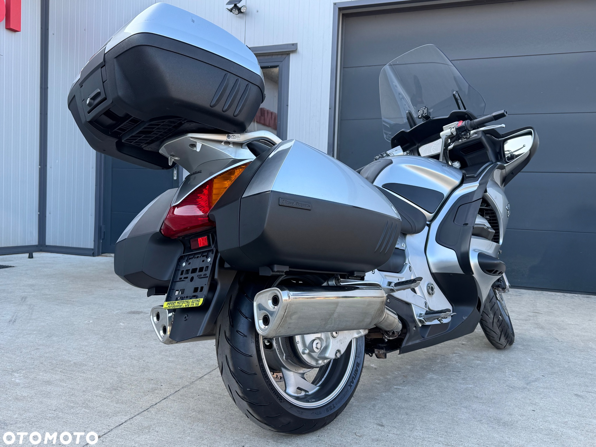 Honda ST - 4