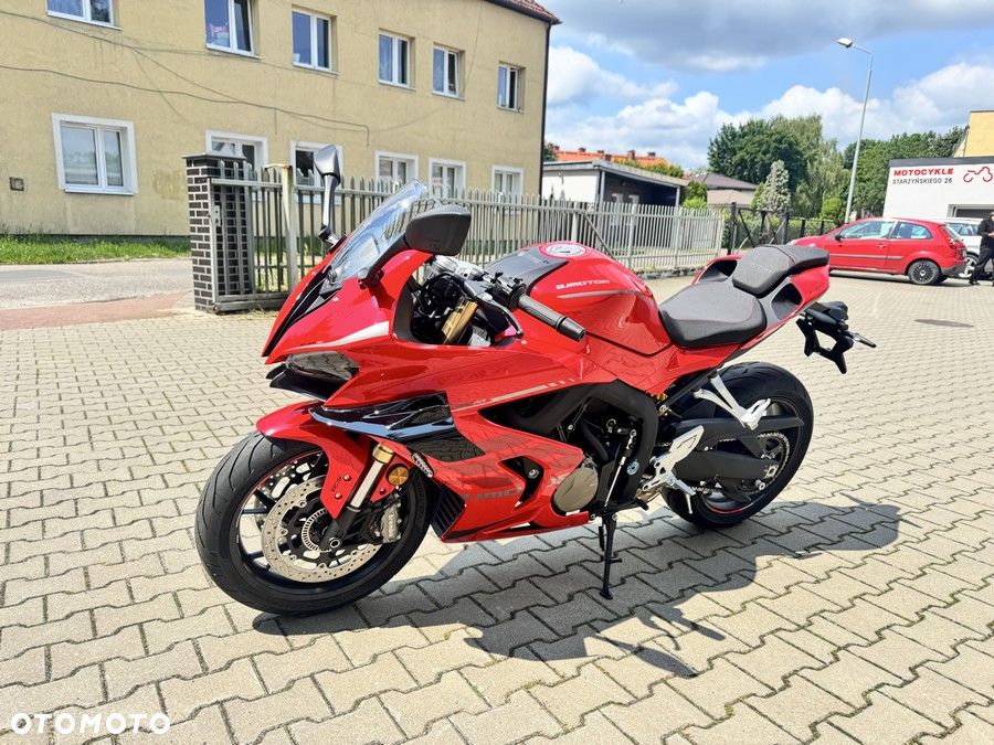 QJMOTOR SRK 800RR - 4