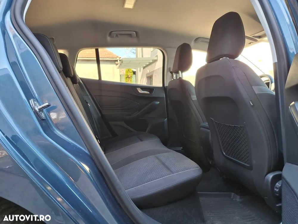 Ford Focus 1.5 EcoBlue Connected - 11