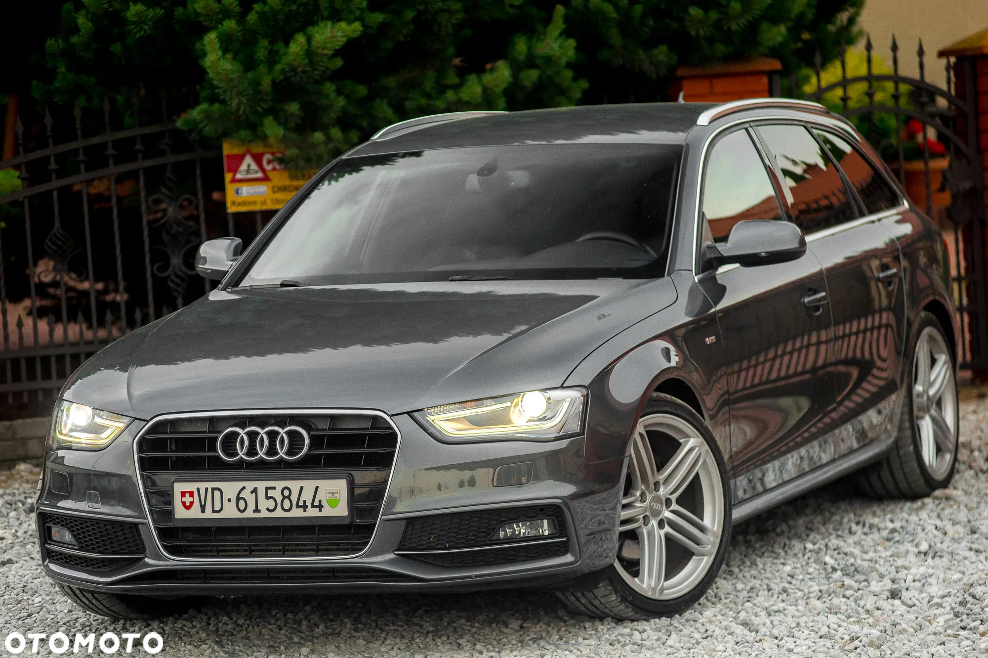 Audi A4 Avant 2.0 TDI DPF multitronic S line Sportpaket - 5