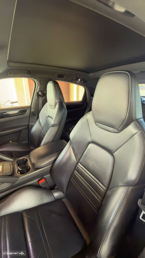 Porsche Cayenne E-Hybrid - 4