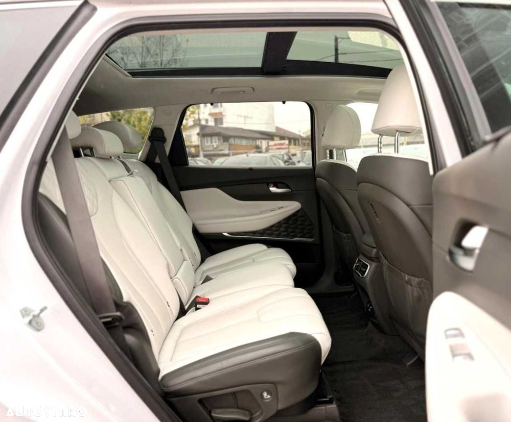 Hyundai Santa Fe - 24