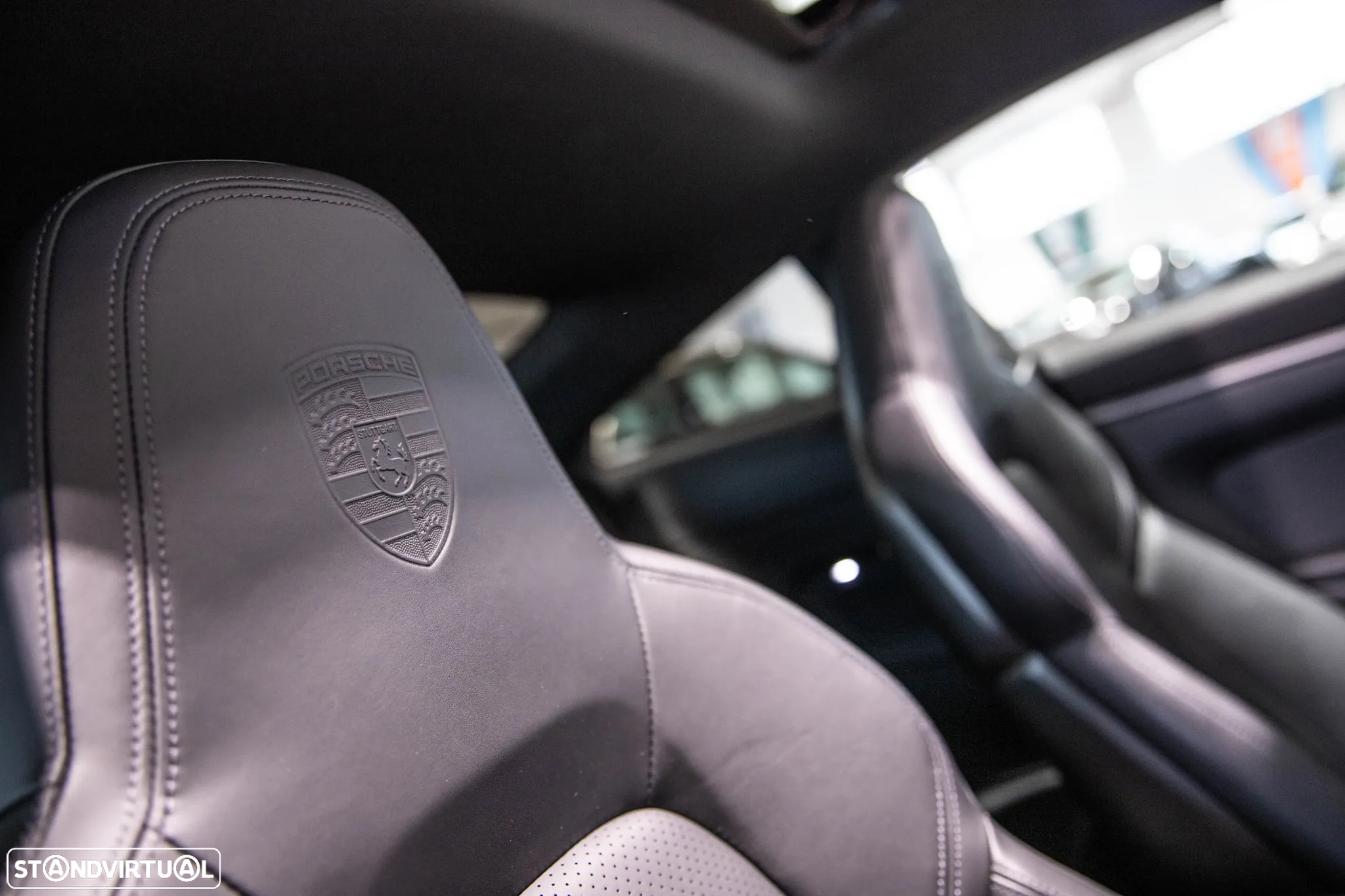Porsche 911 (992) Carrera PDK - 23