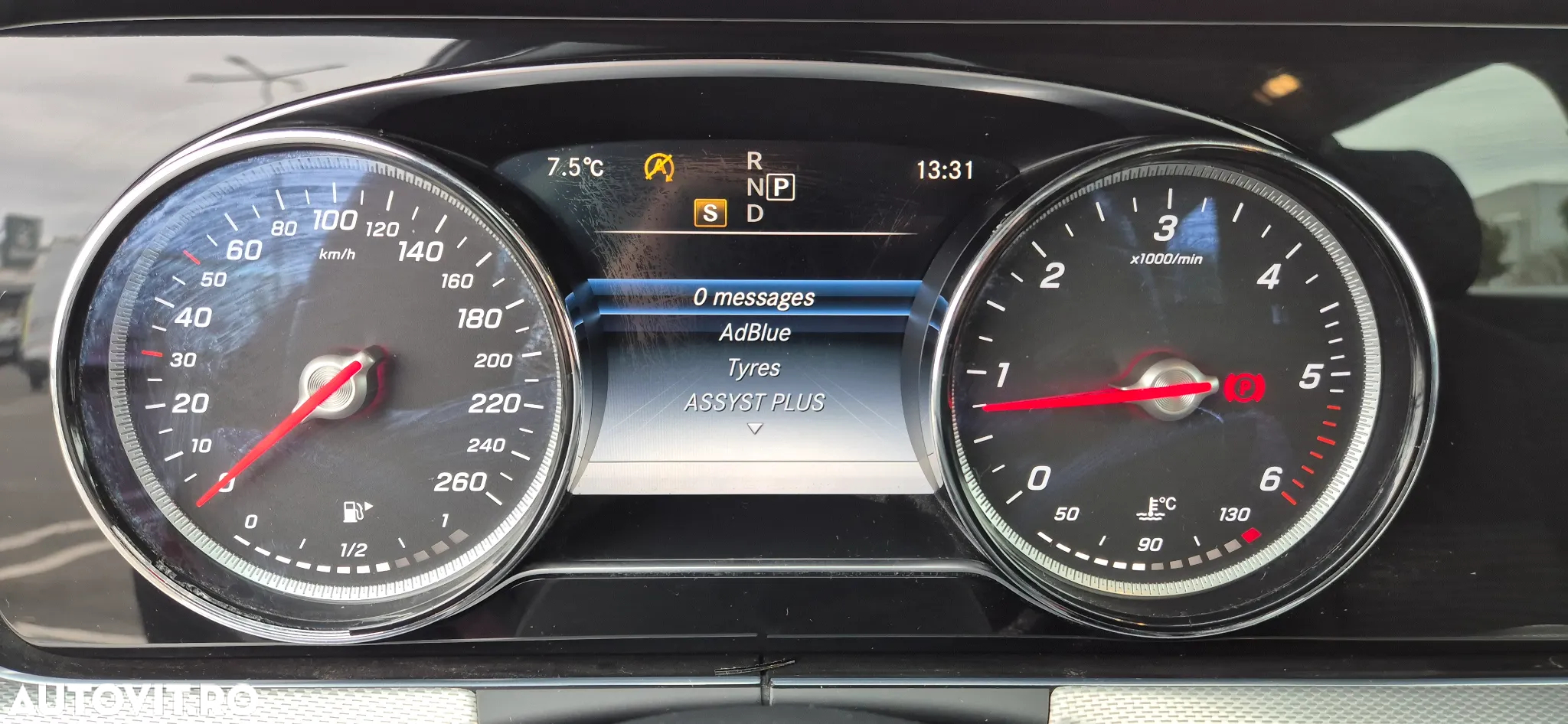 Mercedes-Benz E 200 d T 9G-TRONIC - 11