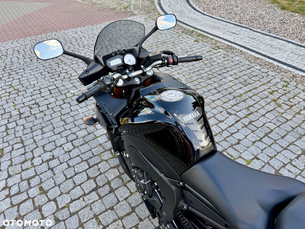 Yamaha FZ8 - 21