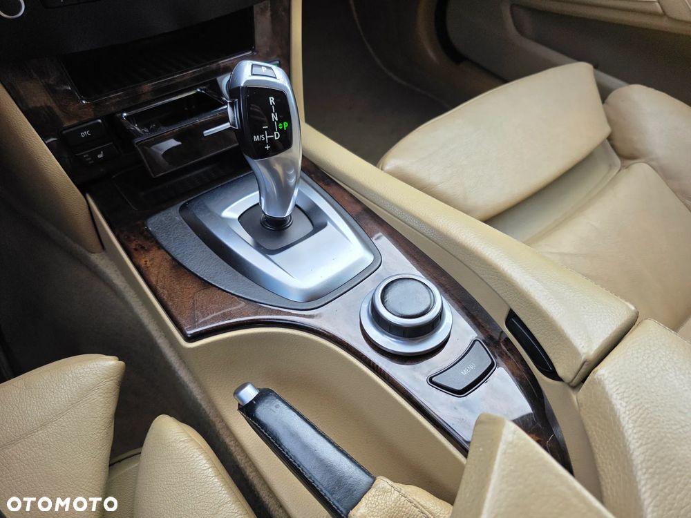 BMW Seria 5 - 34