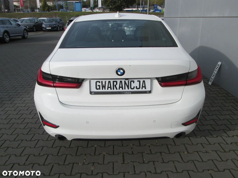 BMW Seria 3 - 13