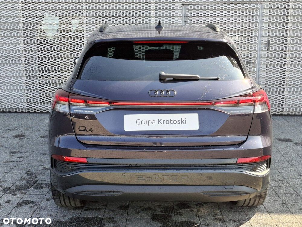 Audi Q4 e-tron - 7
