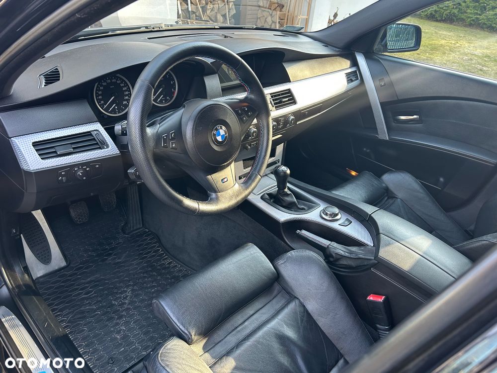 BMW Seria 5 525i - 13