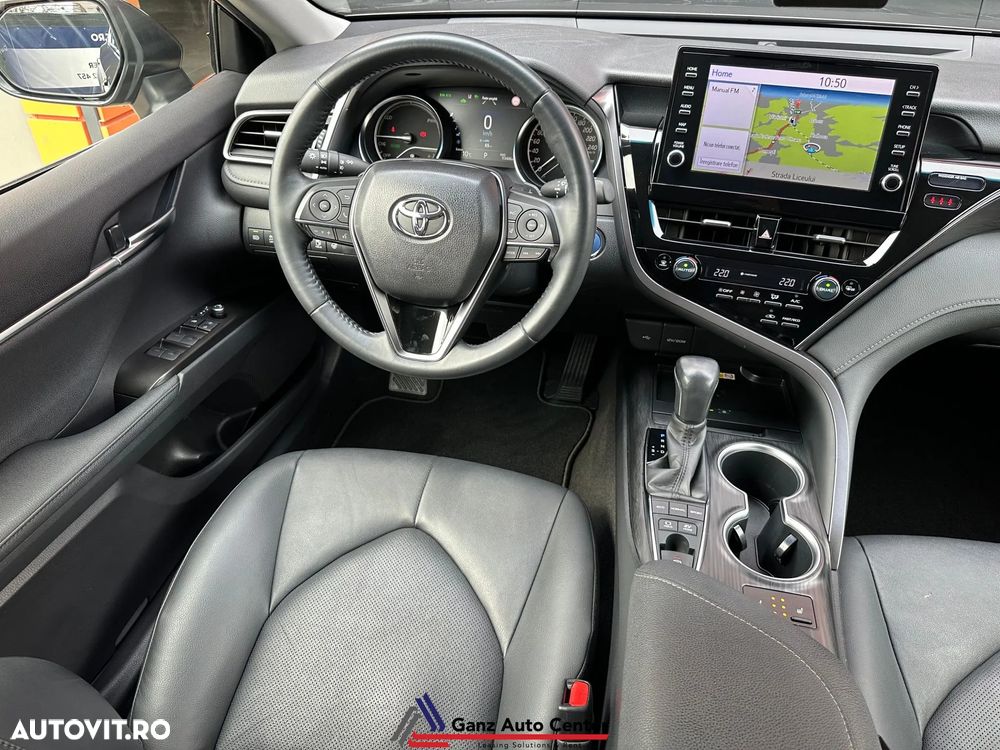 Toyota Camry Executive - 9