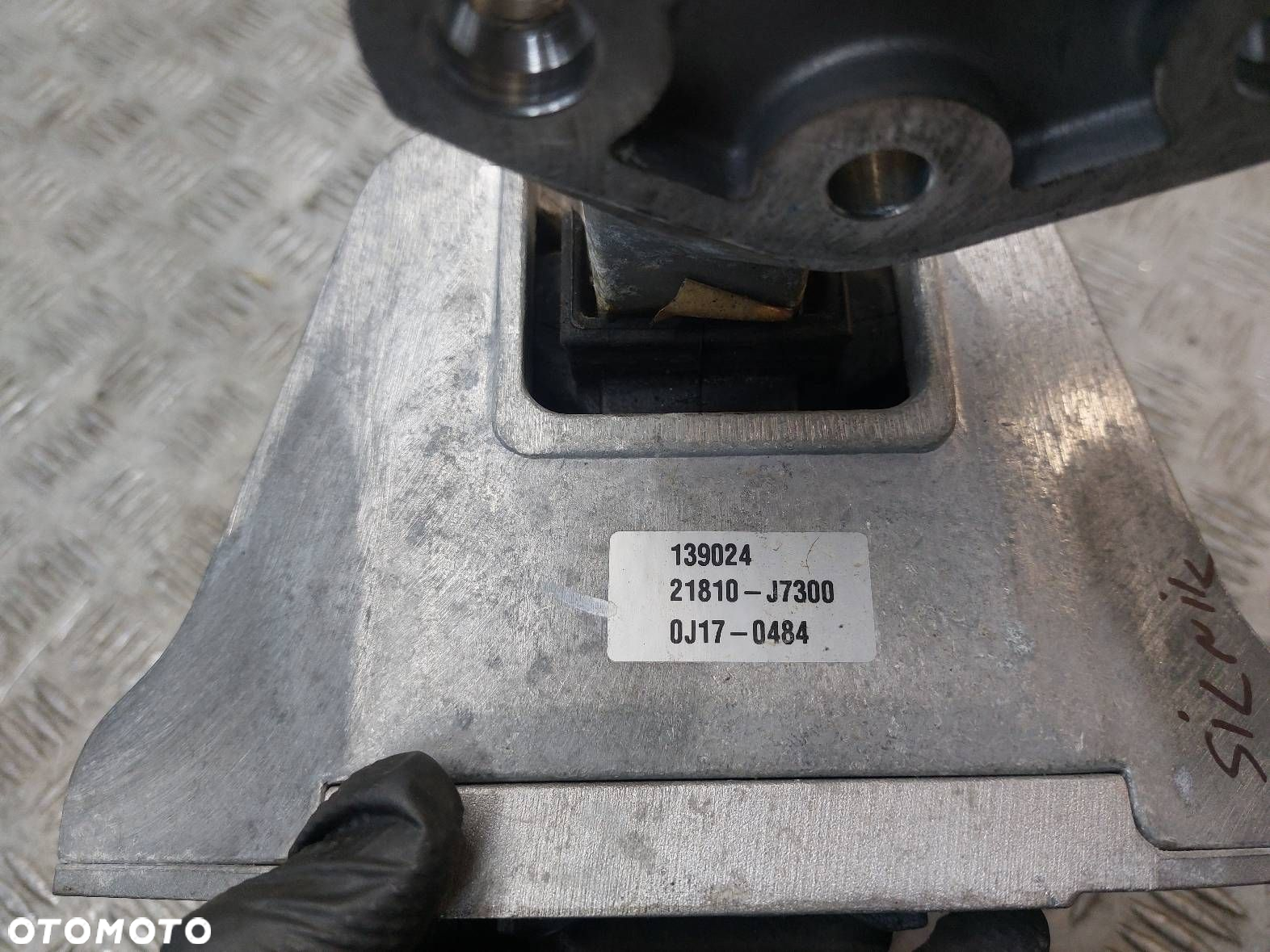 ŁAPA PODUSZKA SILNIKA KOMPLET KIA CEED III 1.0 T-GDI 21810-J7300 - 9