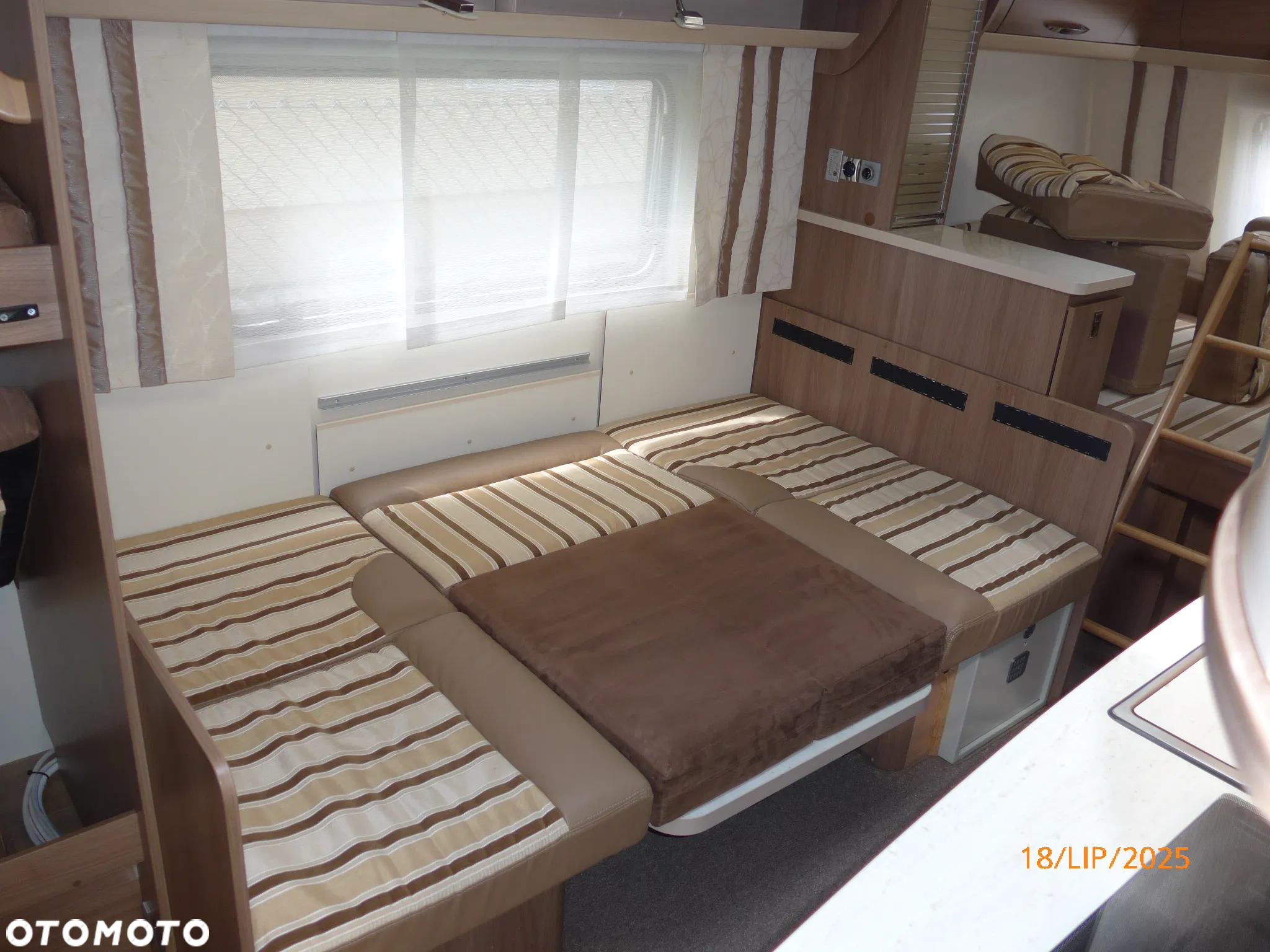 Burstner AVERSO TOP 560 TK - 32