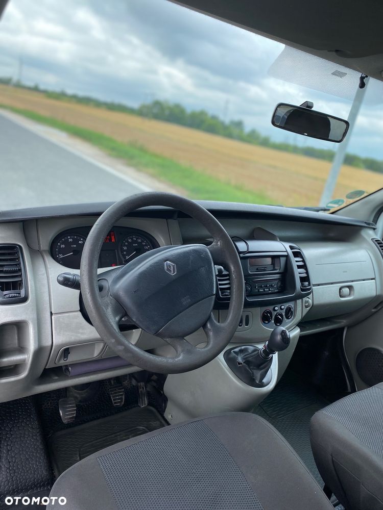 Renault Trafic - 13