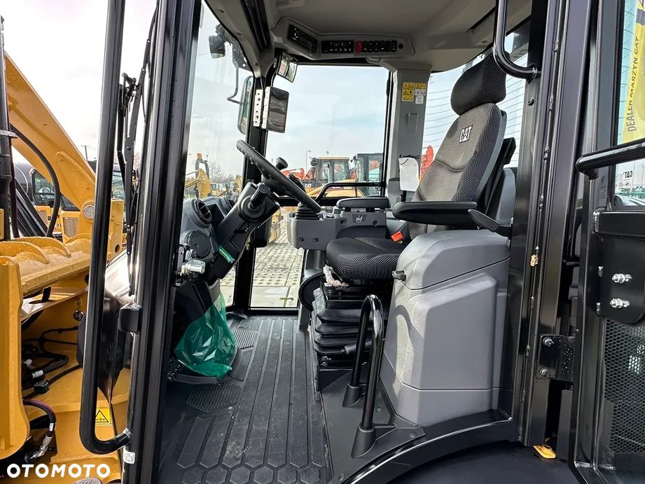 Caterpillar 906 - 24