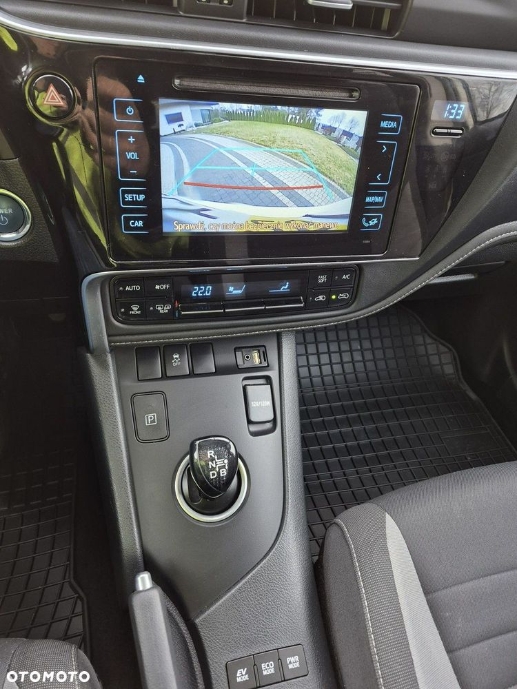 Toyota Auris - 11
