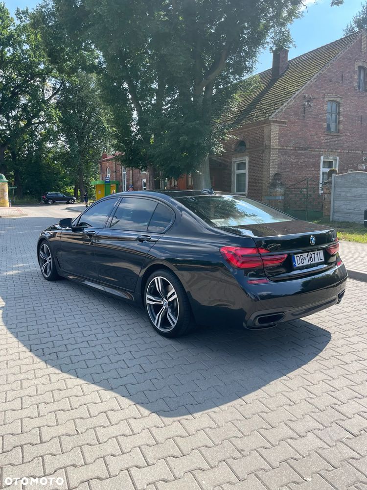 BMW Seria 7 750Li - 9