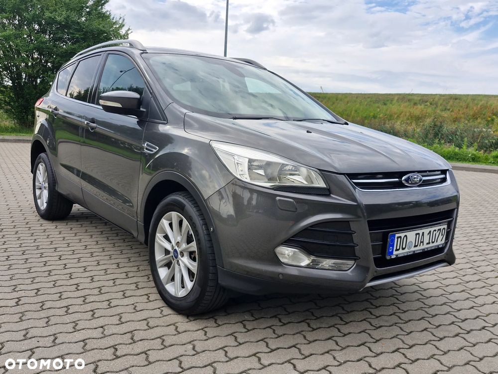 Ford Kuga 2.0 TDCi 2x4 Titanium - 15