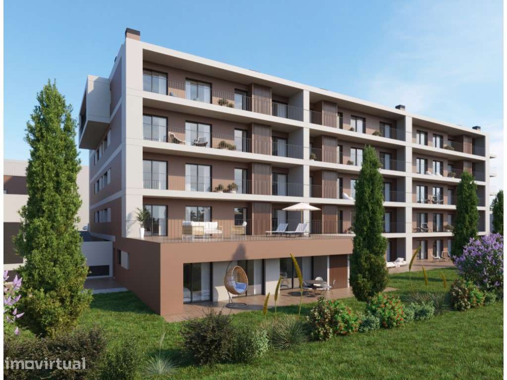 Apartamento T1+1 inserido num condominio fechado com jardim, piscin... - Grande imagem: 2/20