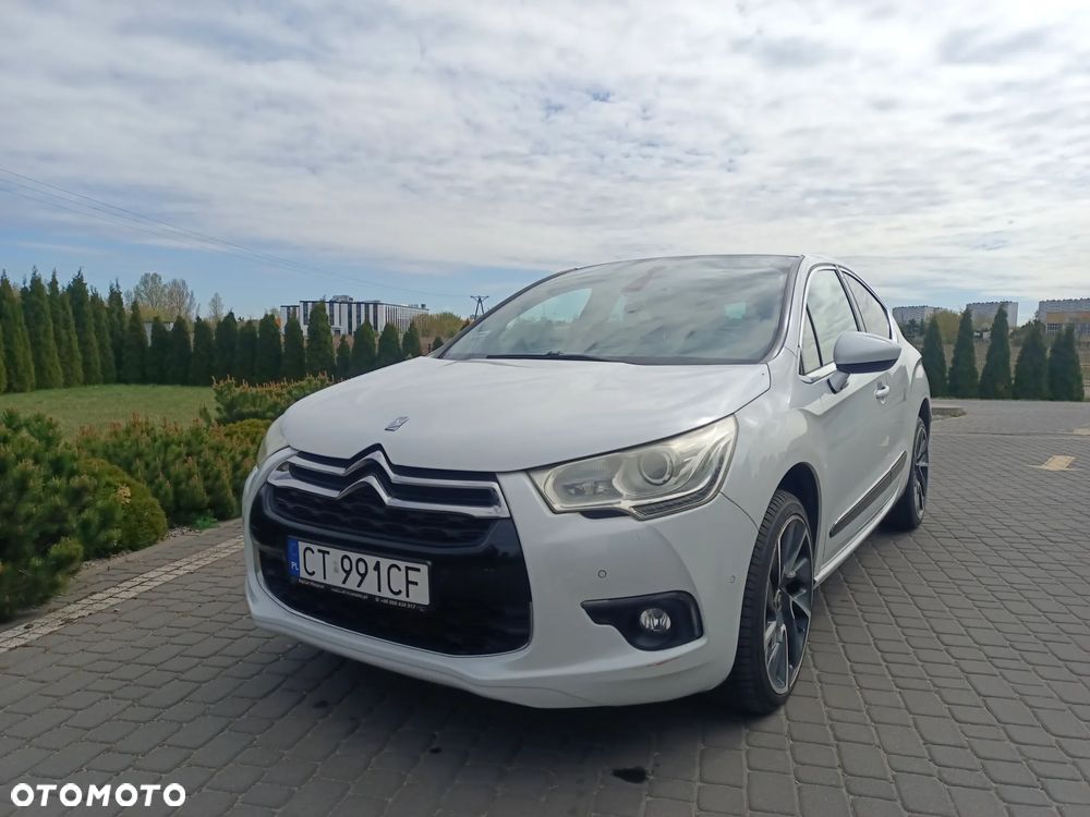 Citroën DS4 2.0 HDi SportChic - 4