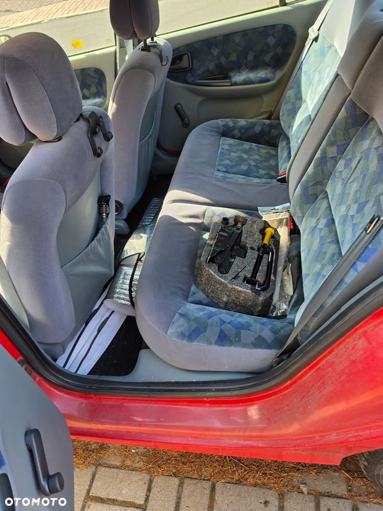 Renault Megane - 11
