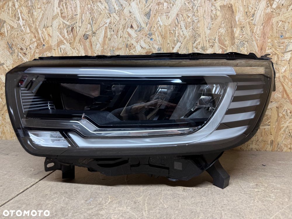 RENAULT KANGOO IV 2021-> LAMPA PRZÓD FULL LED 260608525R LEWA - 19