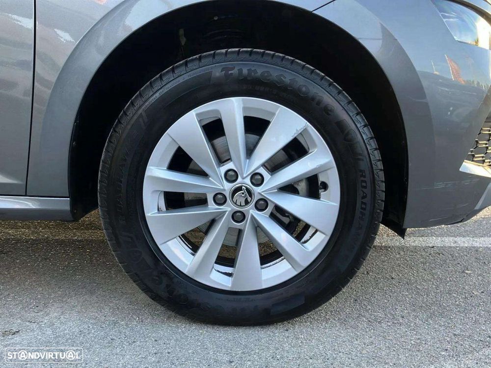 Skoda Kamiq 1.0 TSI DSG - 17